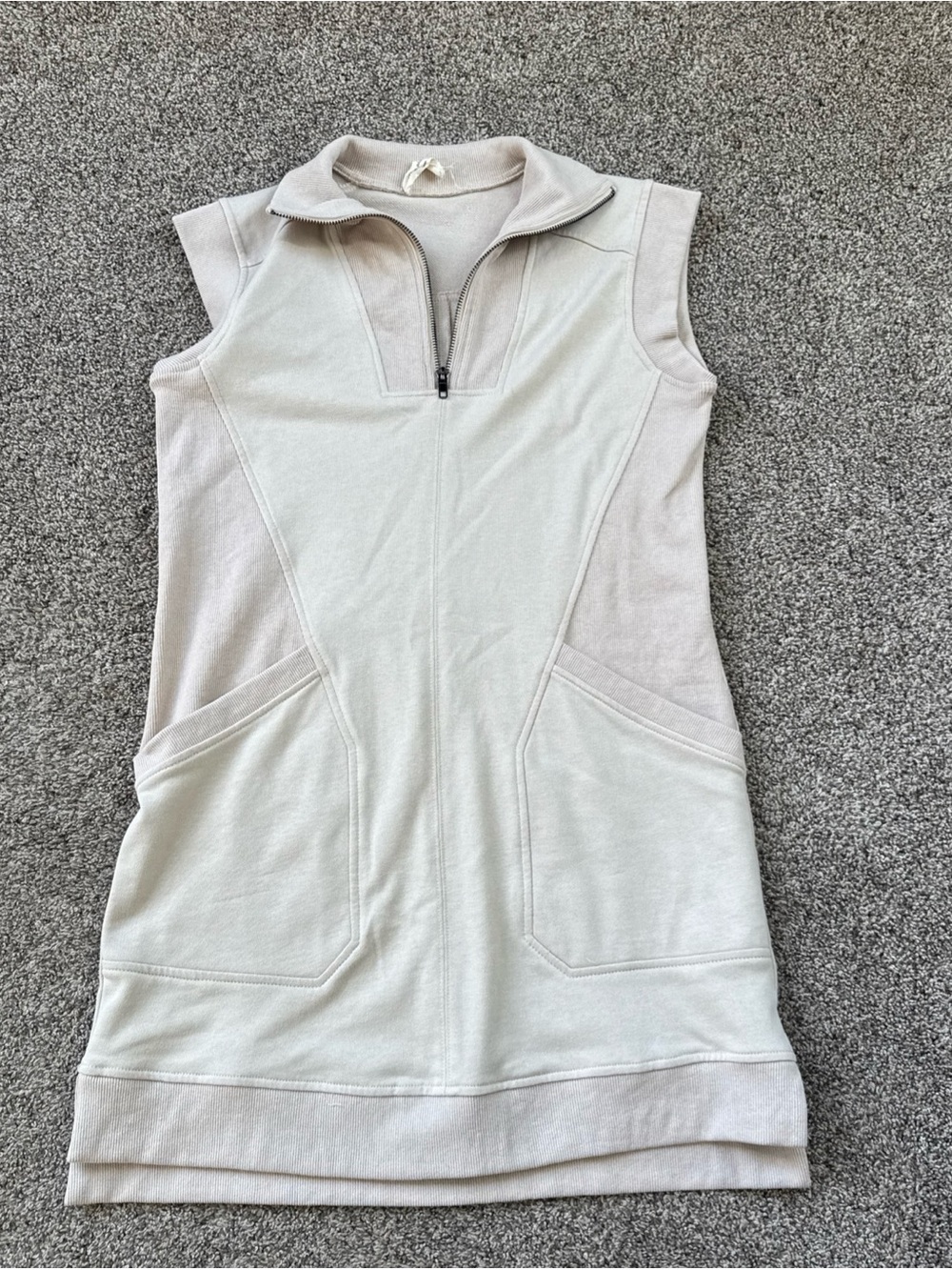 Doe & Rae Women’s Small but can also fit Med Sleeveless Zip-Neck Tank Top Dress